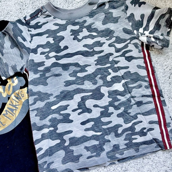 4 Tee Legend Phenomenon Bundle - Picture 4 of 6